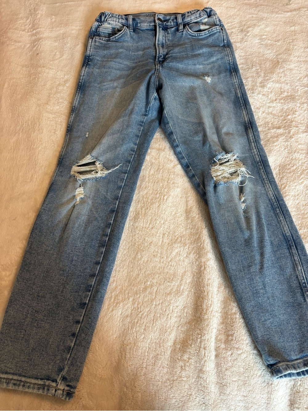 Arizona Jean Company High-Rise Distressed Blue Jeans